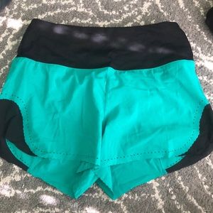 Lululemon running short size 4